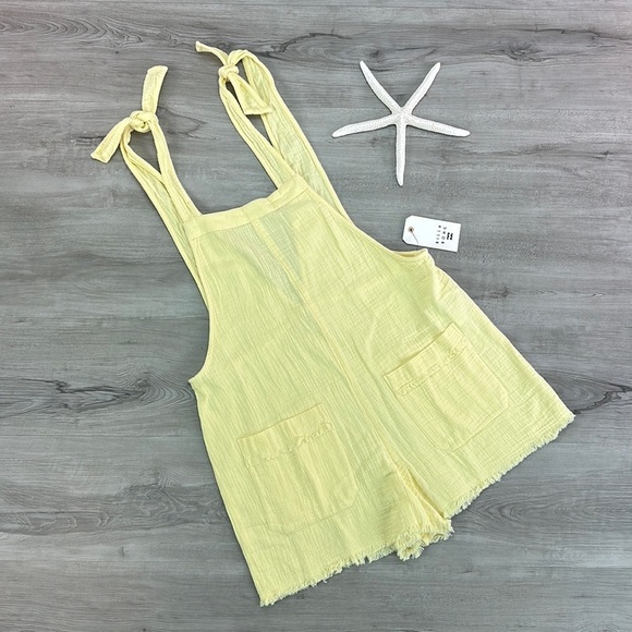 🔆BILLABONG🔆 GIRL ON THE RUN ROMPER - Picture 2 of 16